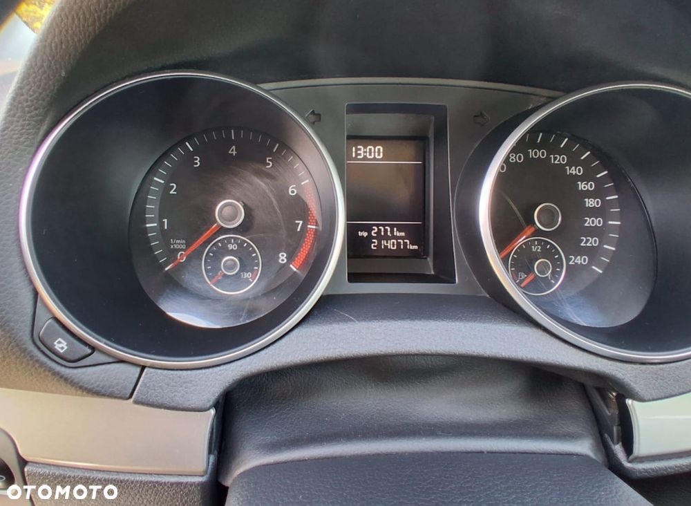 Volkswagen Golf - 14