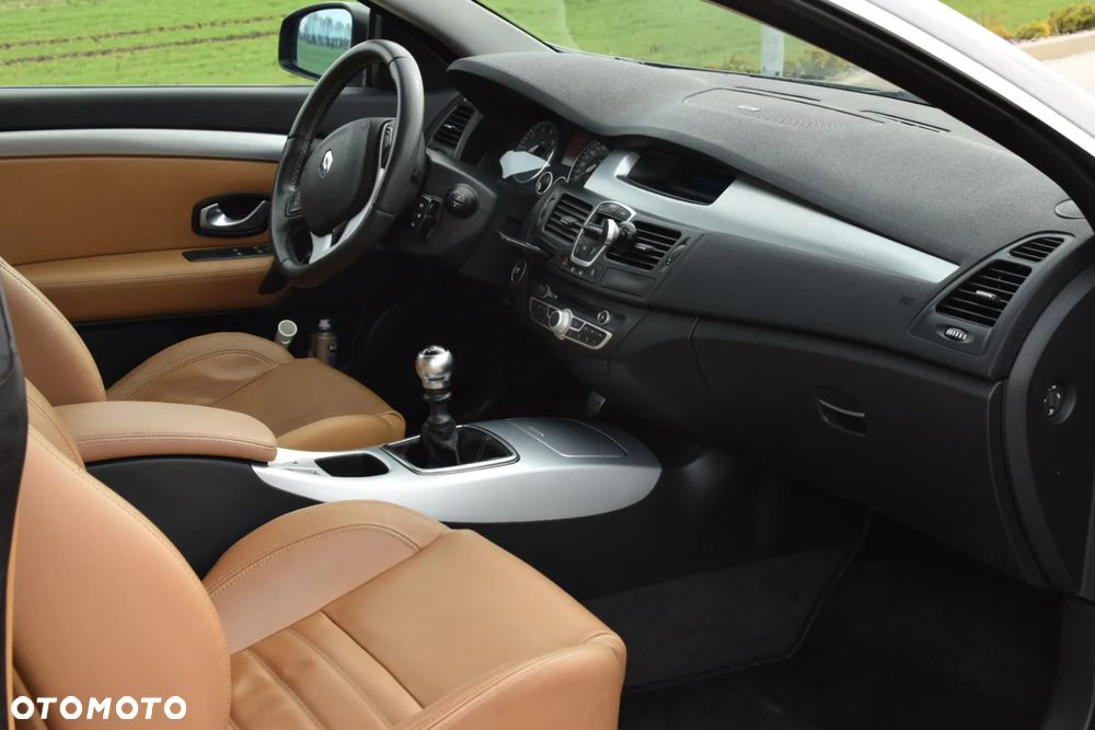 Renault Laguna 2.0T GT - 7