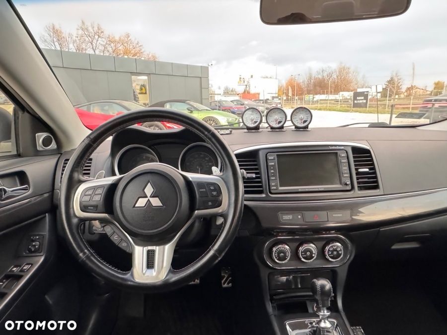 Mitsubishi Lancer Evolution - 12