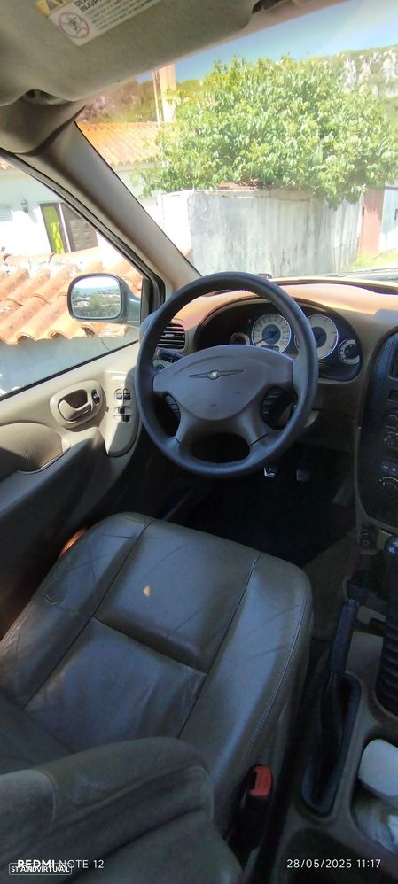 Chrysler Voyager 2.5 CRD LX - 20