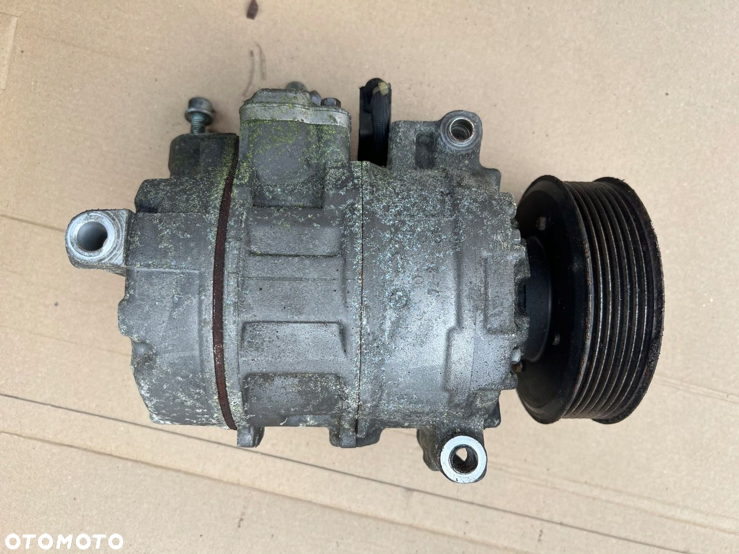 SPRĘŻARKA KOMPRESOR KLIMATYZACJI AUDI A8 D3 W12 6.0 BHT 4E0260805T - 5