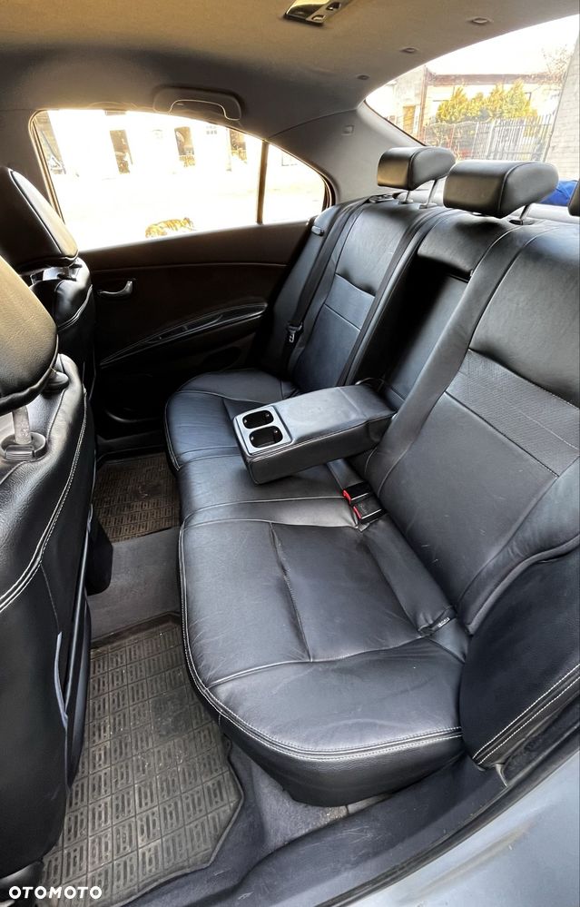 Nissan Primera - 6
