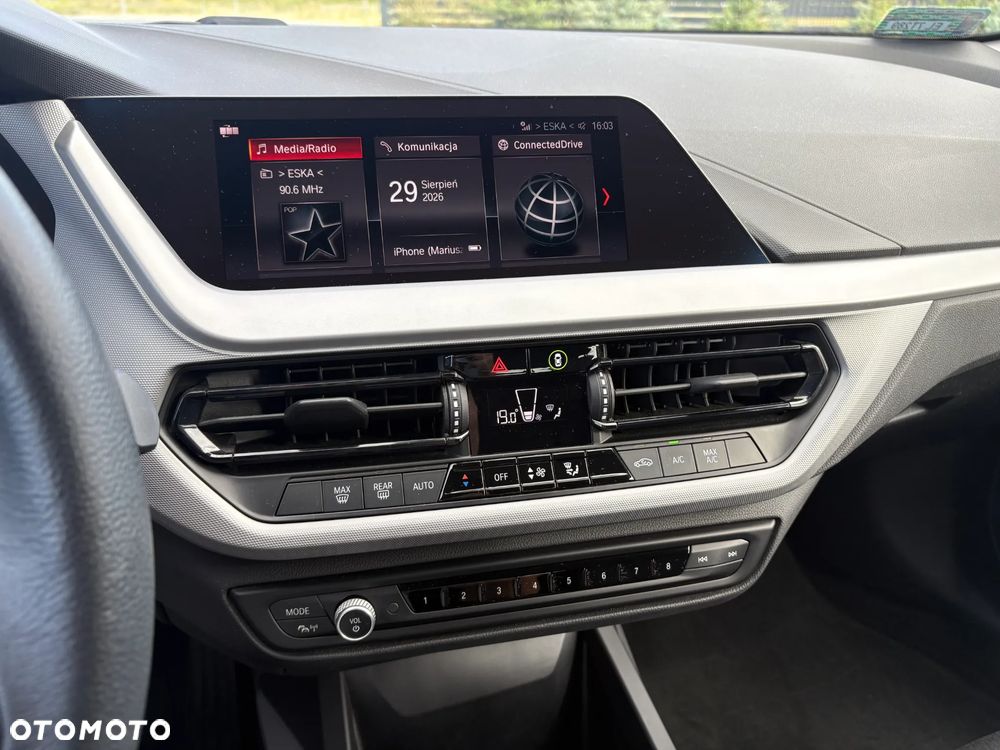 BMW Seria 1 118i - 13