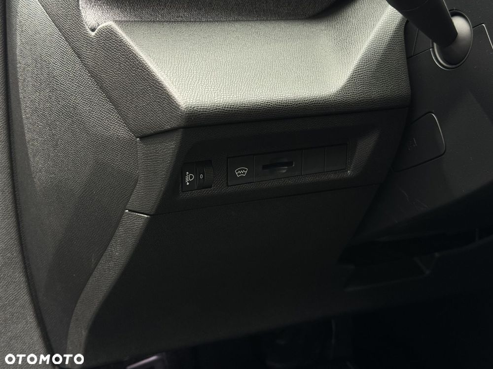 Peugeot 308 1.5 BlueHDi Active Pack S&S EAT8 - 23