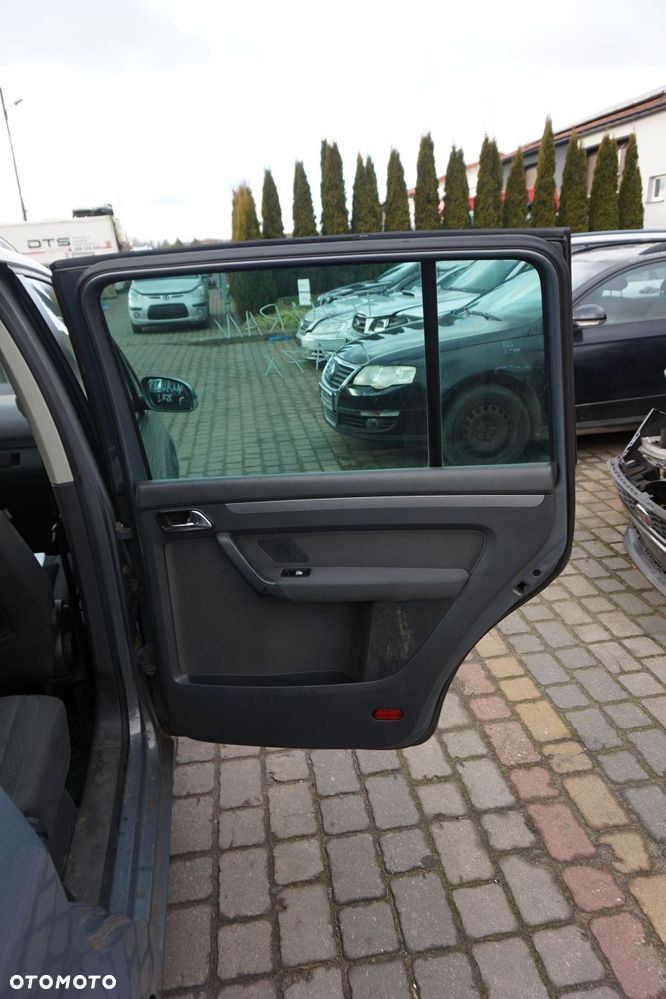 DRZWI TYLNE PRAWE TOURAN I 1T LA7X  SZARY VOLKSWAGEN 2003-2006 - 8