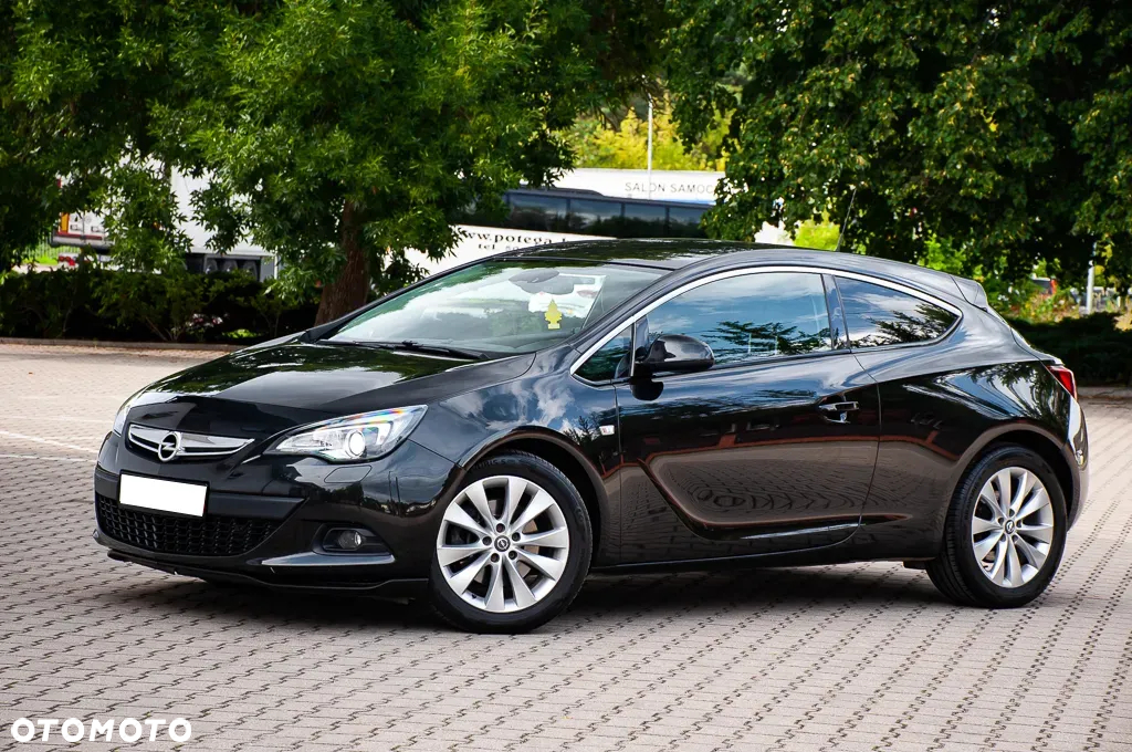 Opel Astra IV GTC 1.6 T Sport - 9