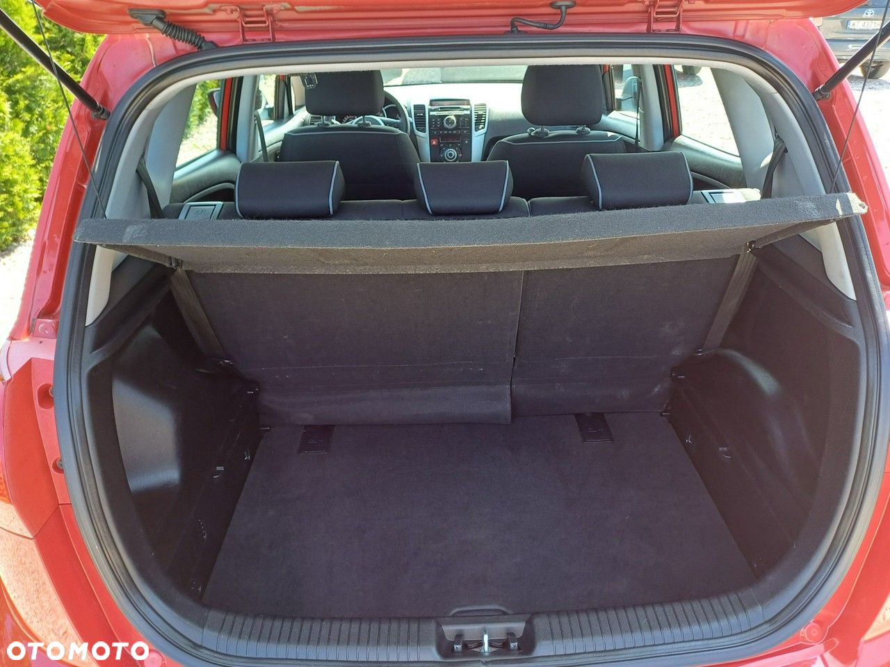 Kia Venga 1.4 CVVT Attract - 14