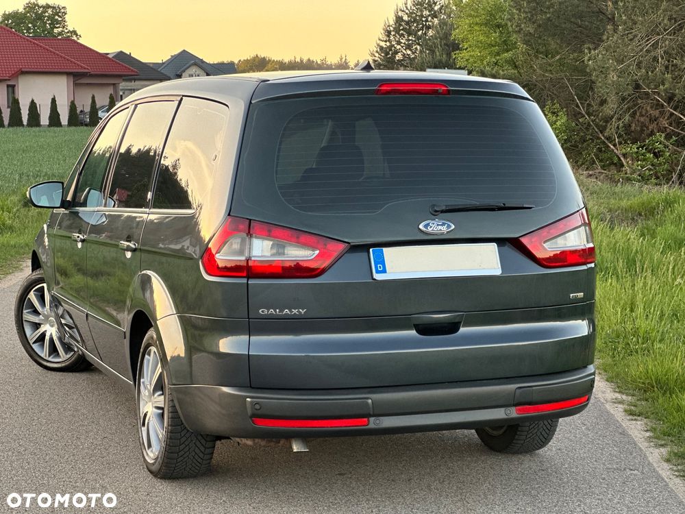 Ford Galaxy - 9