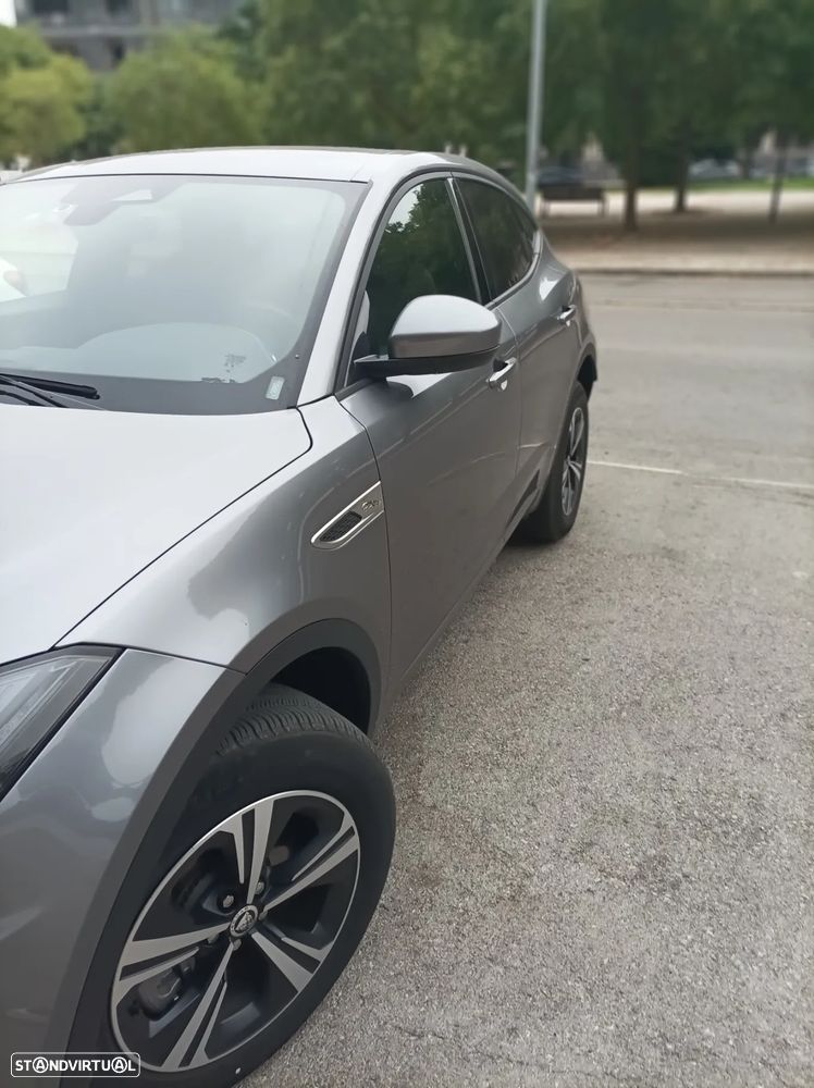 Jaguar E-Pace 1.5 P300e R-Dynamic HSE AWD Aut. - 4
