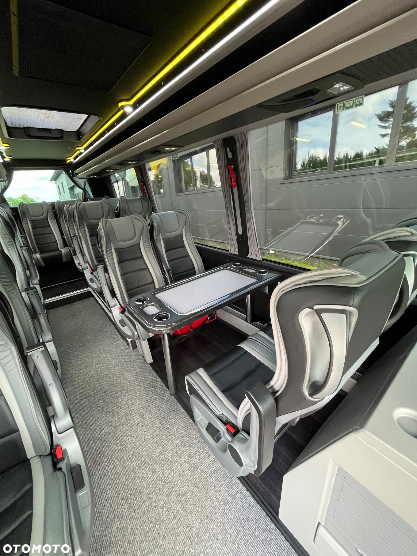 Mercedes-Benz Sprinter 519 - 24