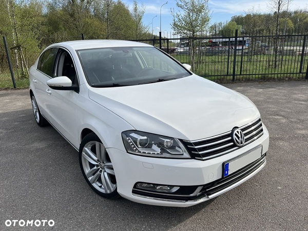 Volkswagen Passat 3.6 V6 4Motion DSG Exclusive