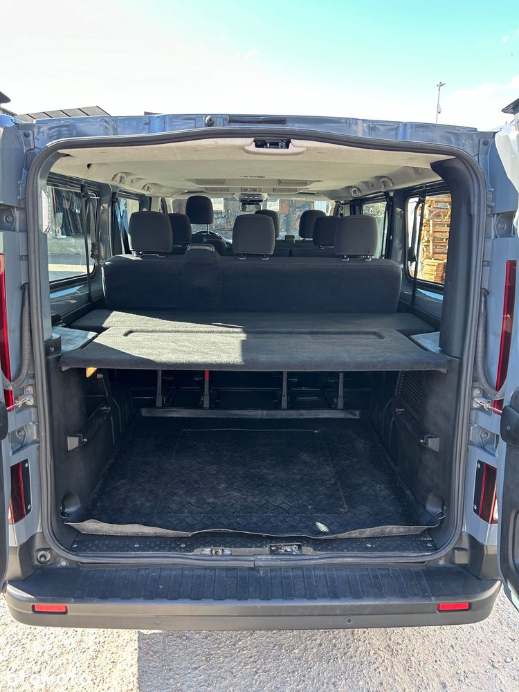 Renault Trafic 2.0 dCi - 23