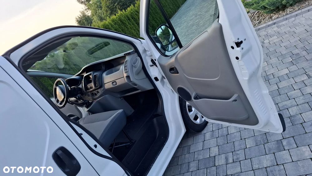 Renault Trafic - 14