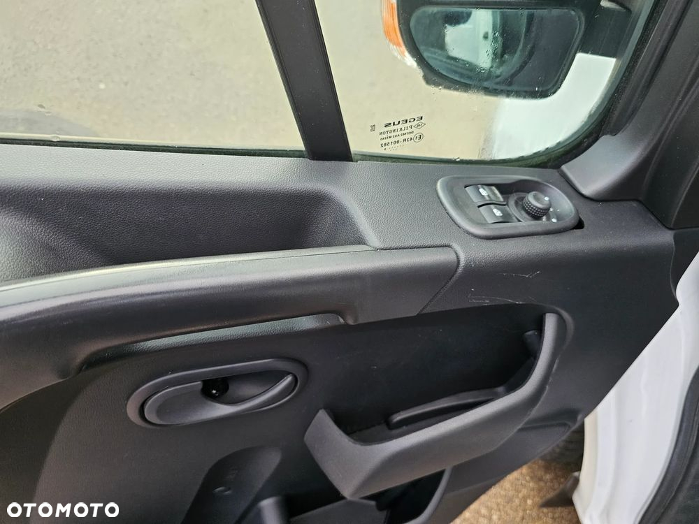 Renault Master - 10