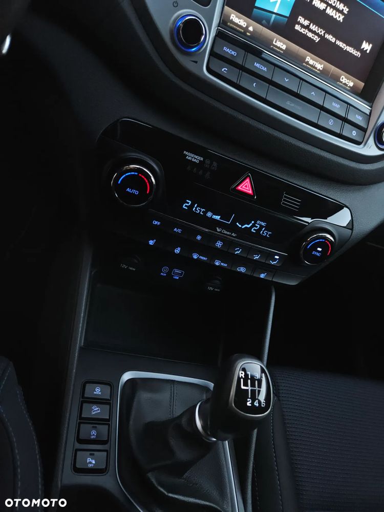 Hyundai Tucson 1.7 CRDI BlueDrive Comfort 2WD - 20