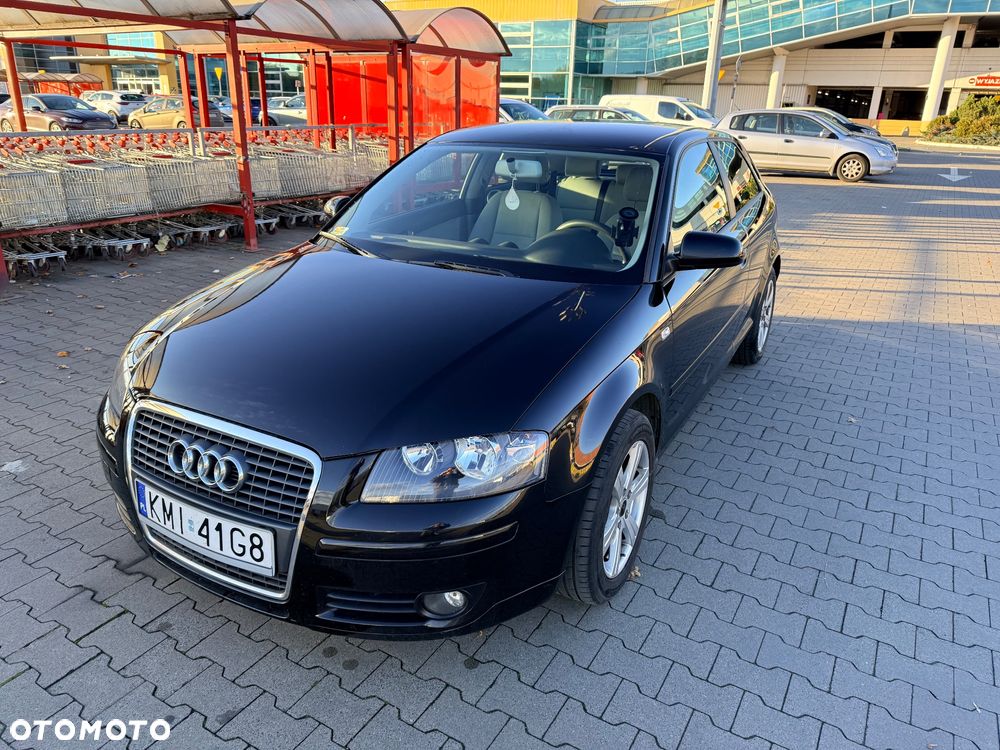 Audi A3 3-drzwiowe 1.6 Attraction - 2