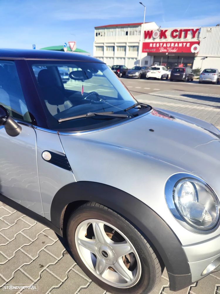 MINI 3 Portas Cooper D - 2