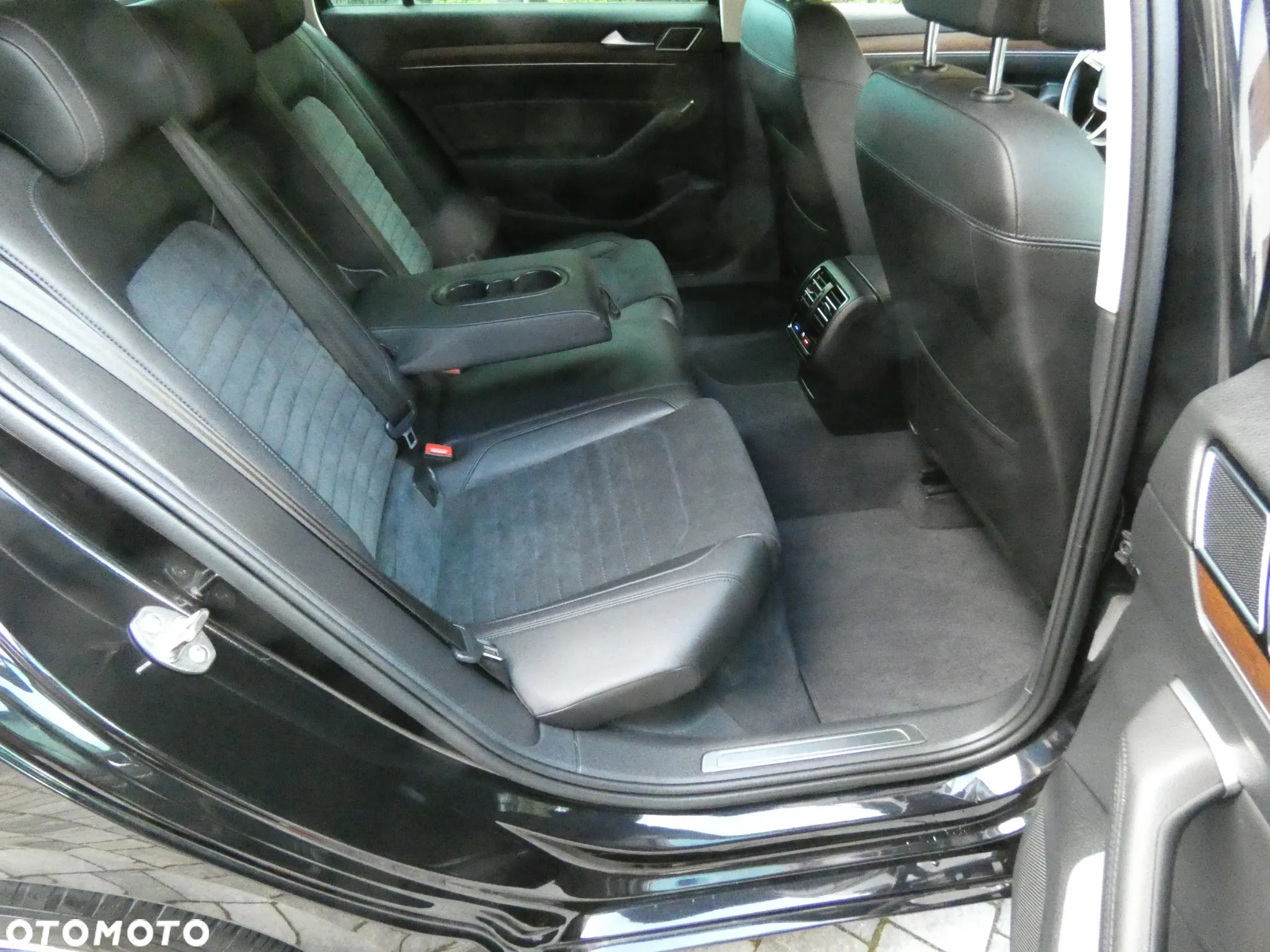 Volkswagen Passat 2.0 TDI BMT Highline DSG7 - 38