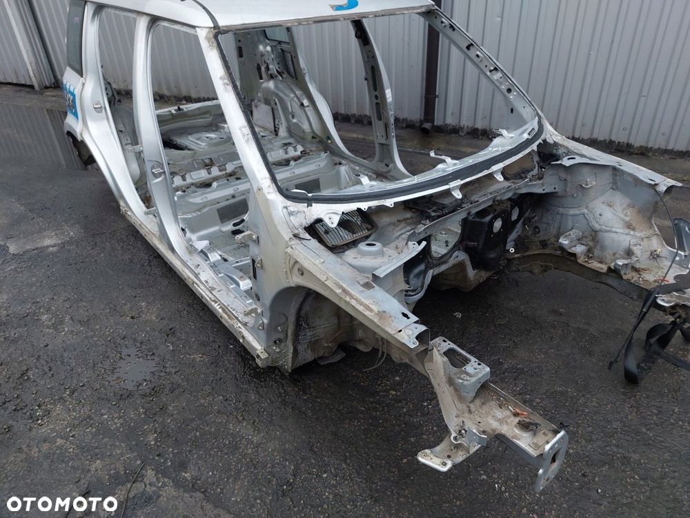 Podłużnica Ćwiartka przednia prawa SKODA YETI 09-17 LA7W Srebrny WYSYŁKA - 1