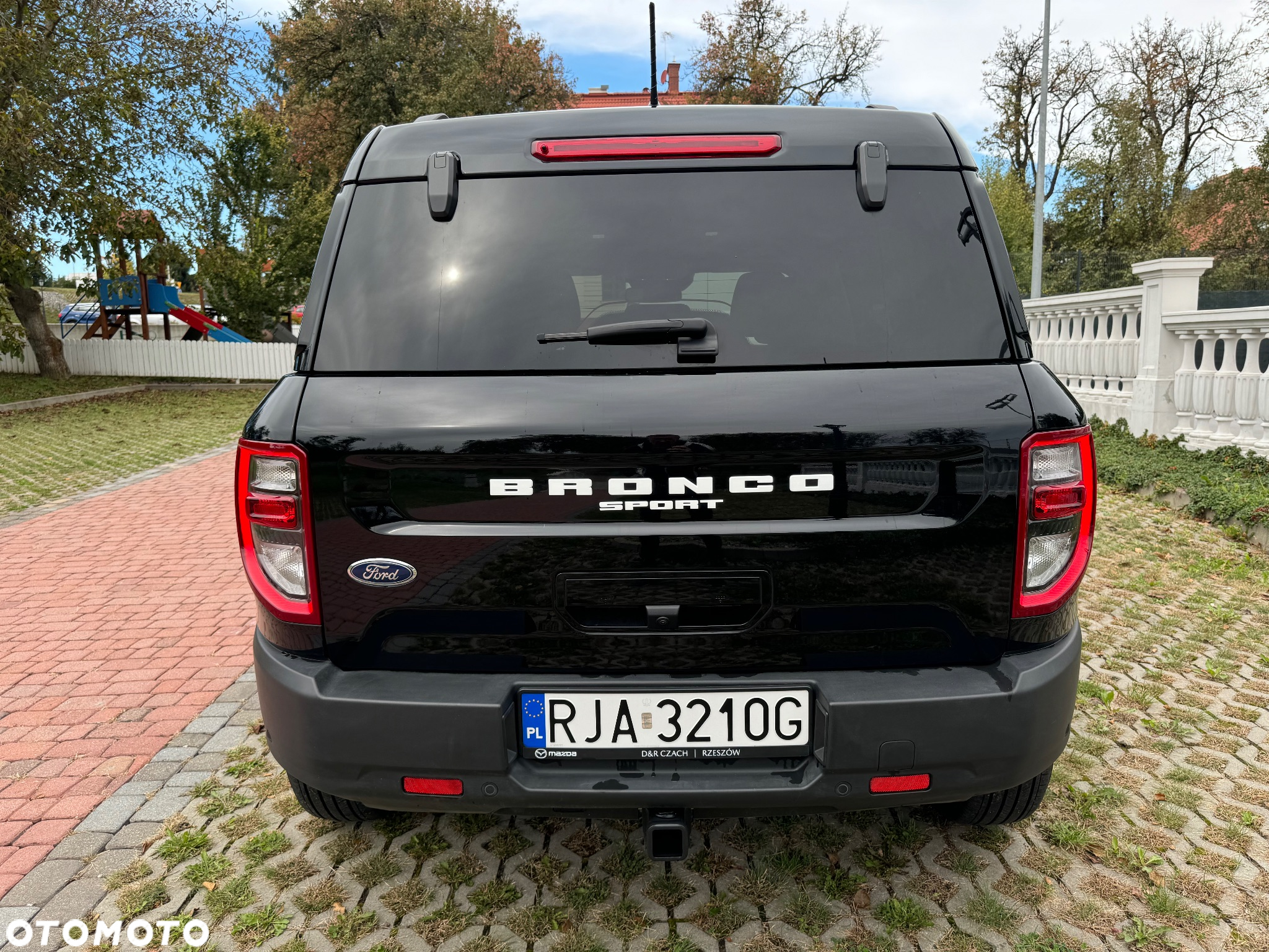 Ford Bronco - 26