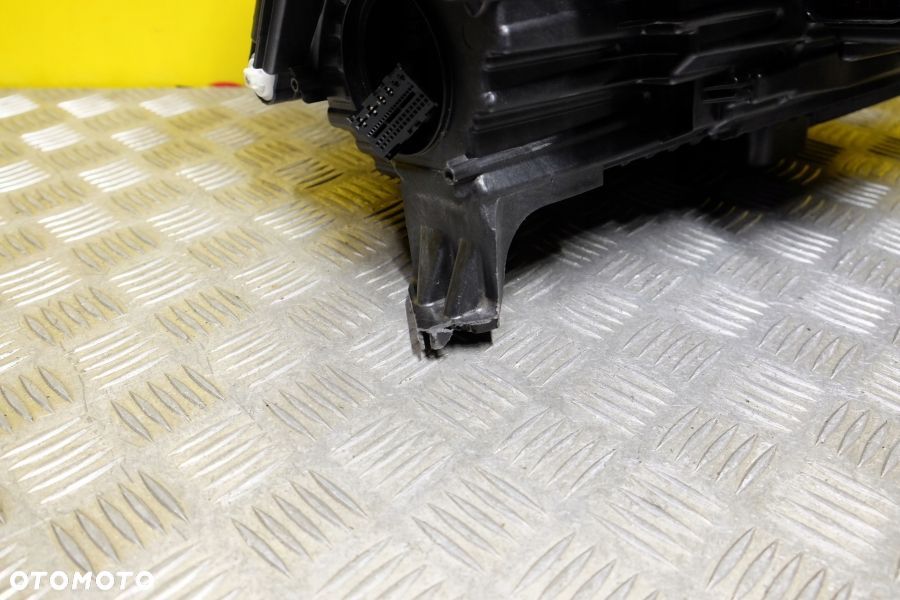 VW ATLAS CROSS SPORT 2024 2025- REFLEKTOR LAMPA FULL LED BASE L (81.E) USA - 9