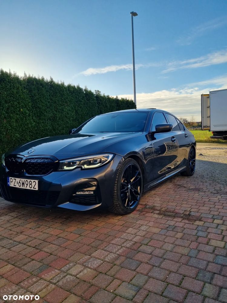 BMW Seria 3 330i M Sport - 3