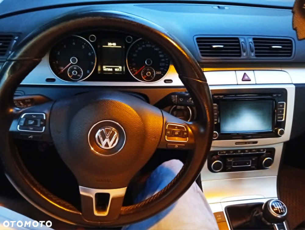 Volkswagen Passat 1.4 TSI Highline - 12