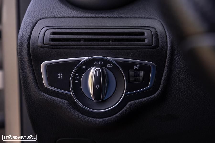 Mercedes-Benz GLC 300 e Coupe 4Matic - 37