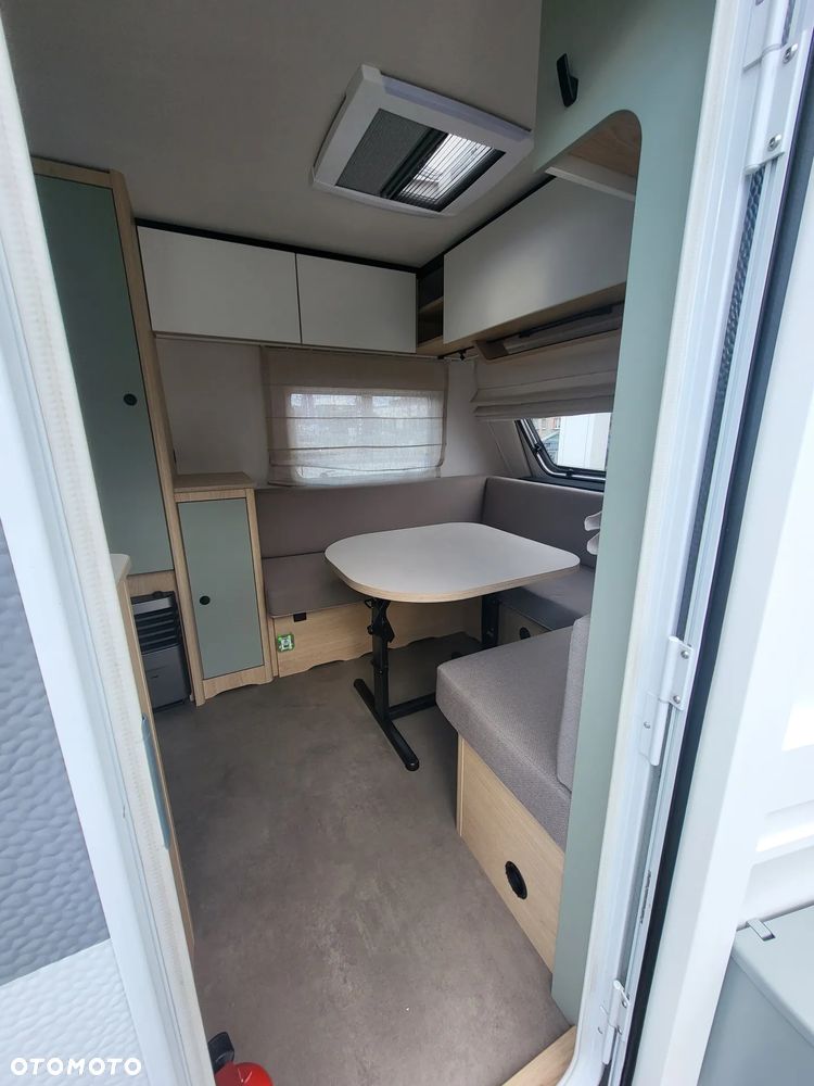 LMC Style 530 E - Łóżka wzdłużne + salon podkowa - 7