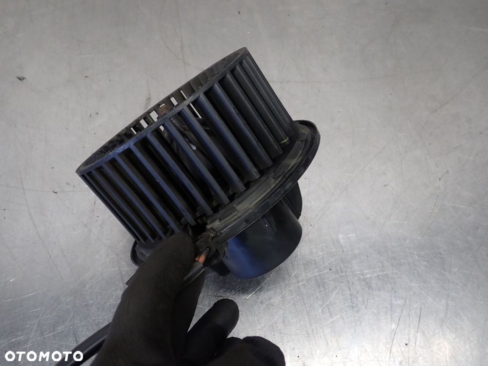 WENTYLATOR NAWIEWU VOLKSWAGEN T4 TRANSPORTER 1.9 701819021B - 6