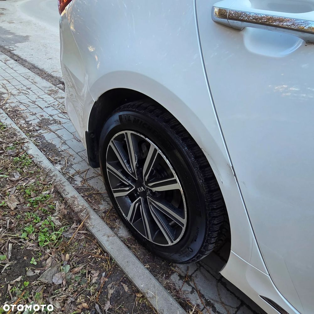 Kia Optima 1.6 T-GDI L DCT - 11