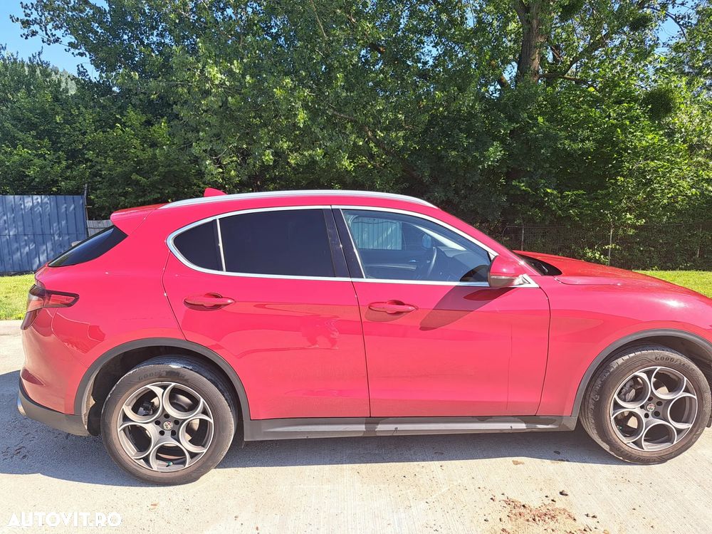 Alfa Romeo Stelvio - 2