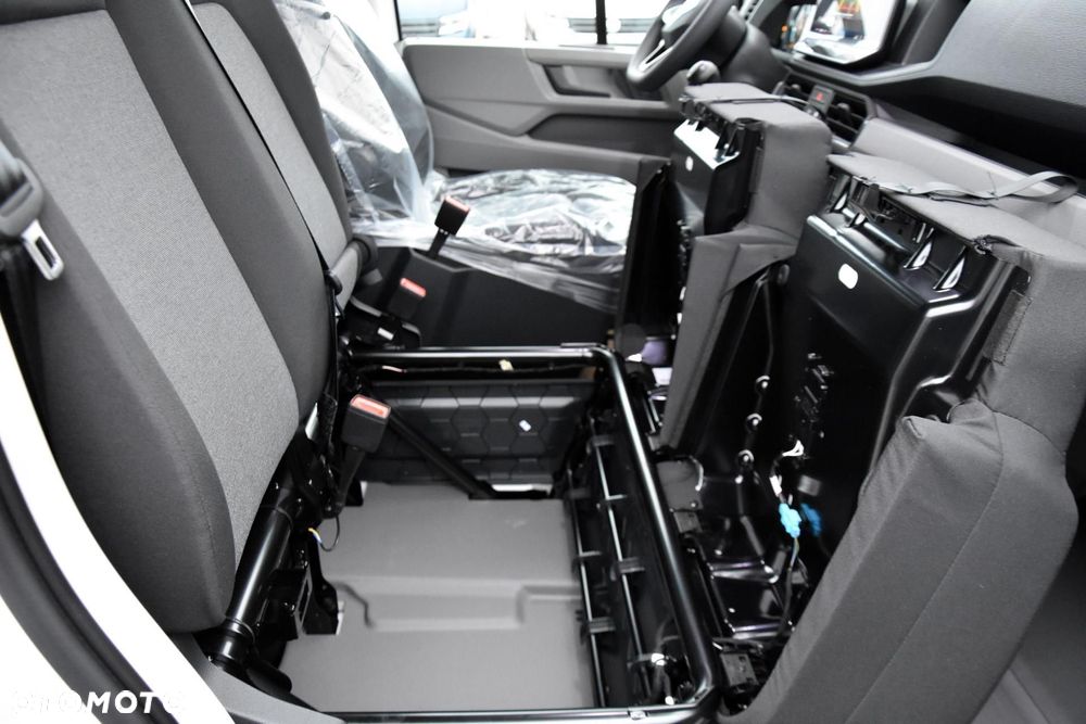 Volkswagen Crafter - 12