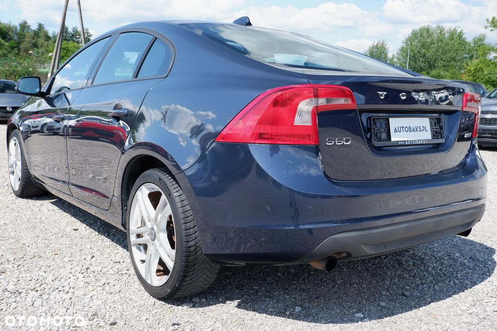 Volvo S60 2.0T Kinetic - 33