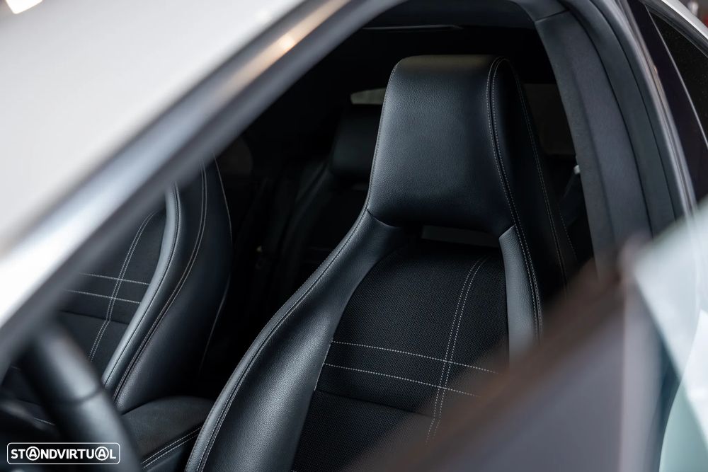 Mercedes-Benz CLA 220 CDI Urban Aut. - 23