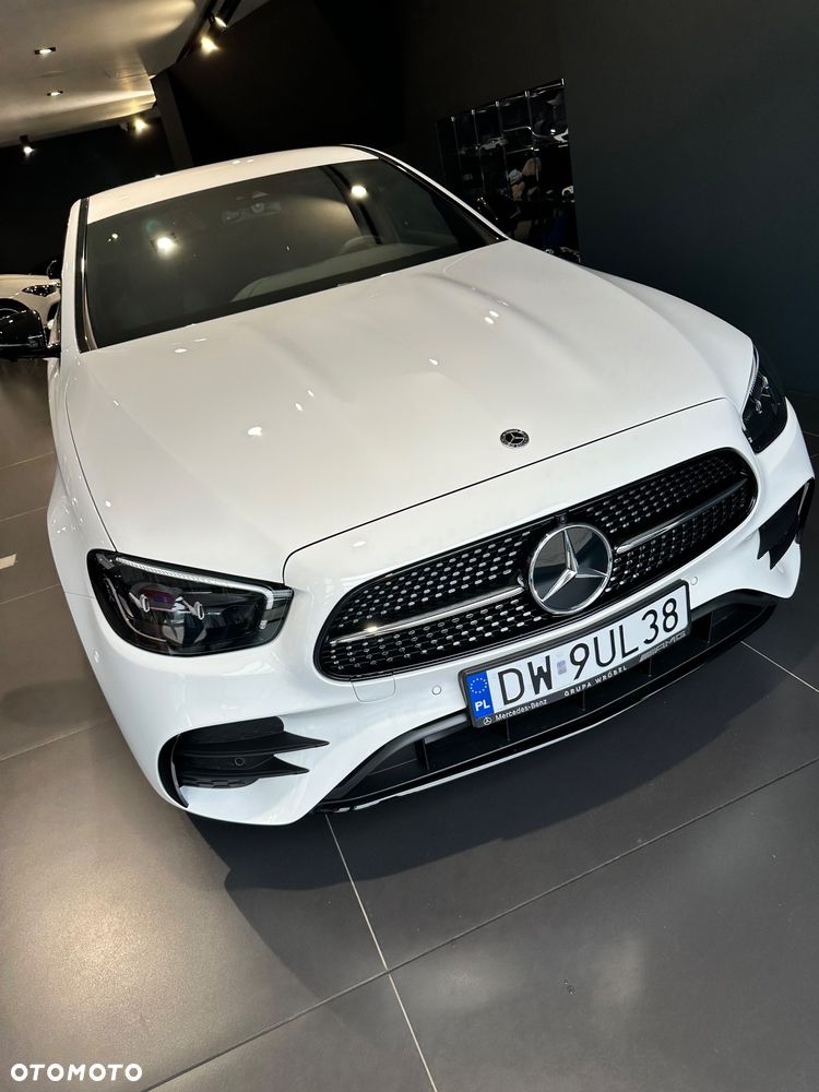 Mercedes-Benz Klasa E 220 d mHEV 4-Matic AMG 9G-Tronic - 1
