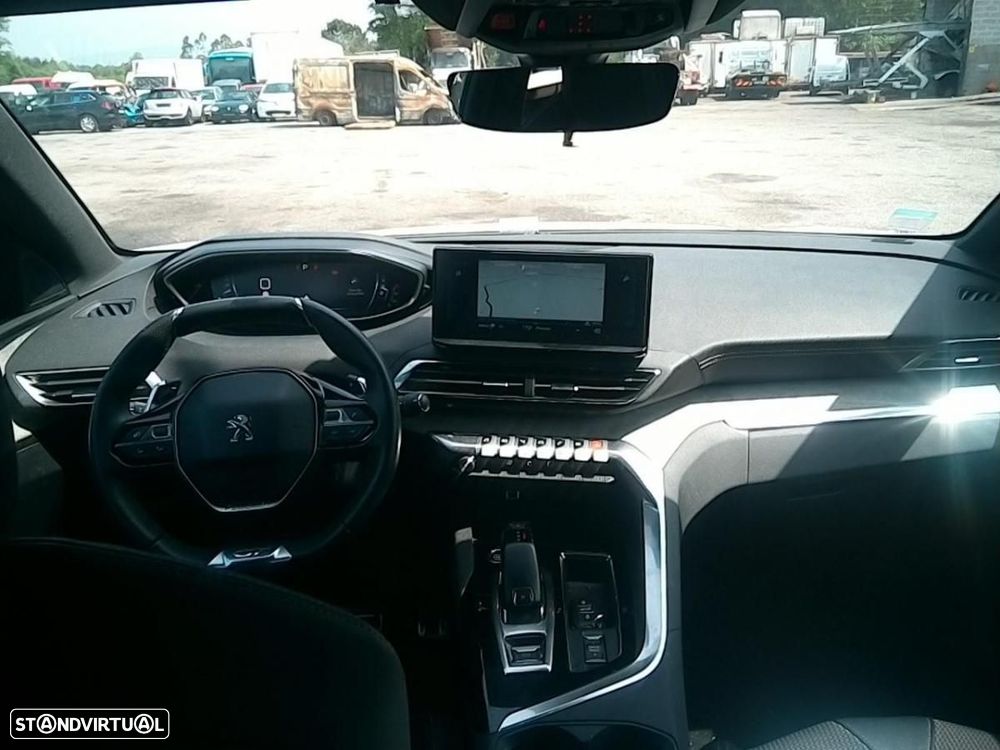 Peugeot 5008 1.5 BlueHDi GT EAT8 - 6