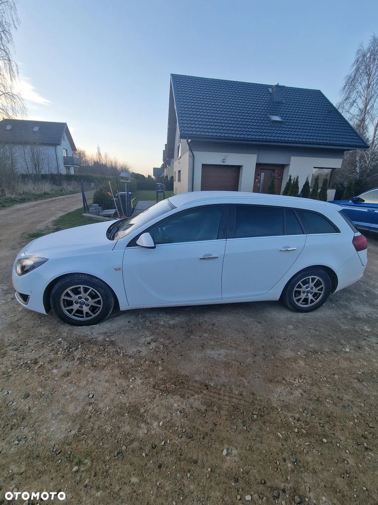 Opel Insignia - 1