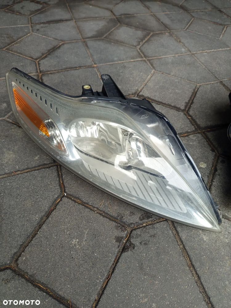 Lampy mondeo MK4 BENZYNA Oryginał FORD - 1