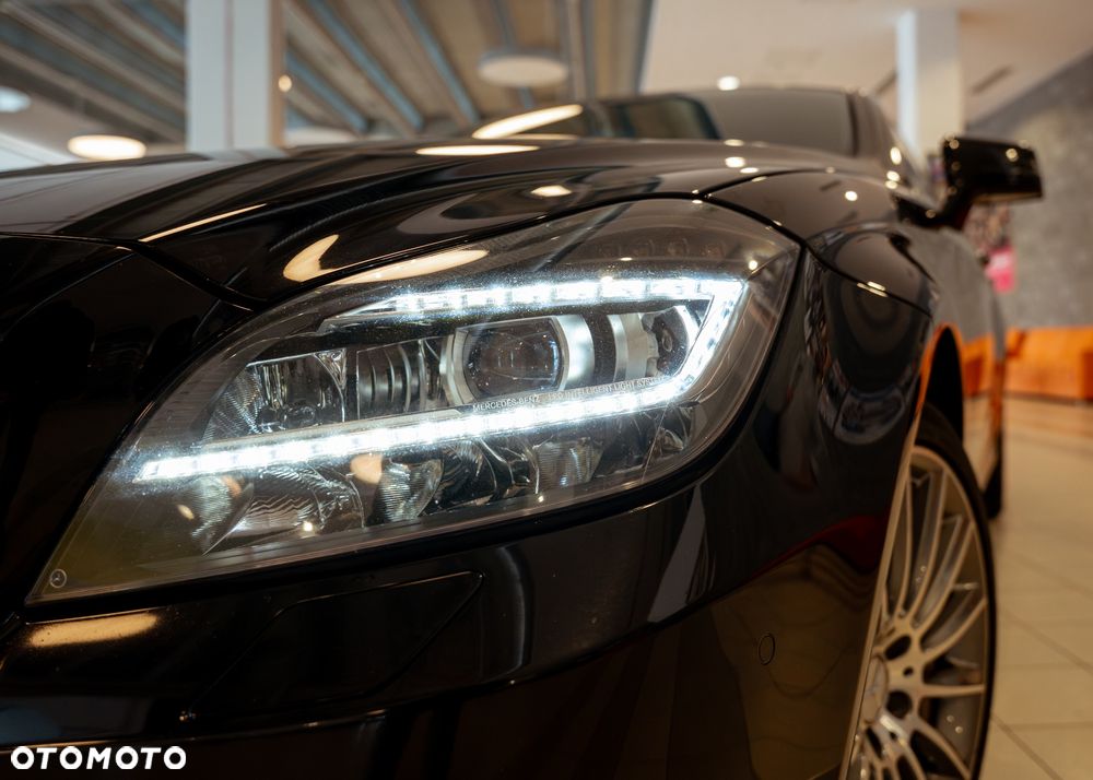 Mercedes-Benz CLS 500 4-Matic BlueEff - 8