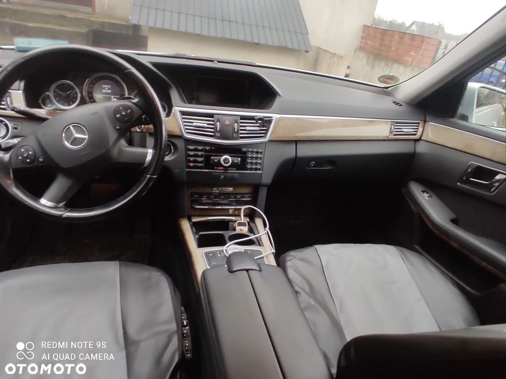 Mercedes-Benz Klasa E 350 CDI DPF 4Matic BlueEFFICIENCY 7G-TRONIC - 6
