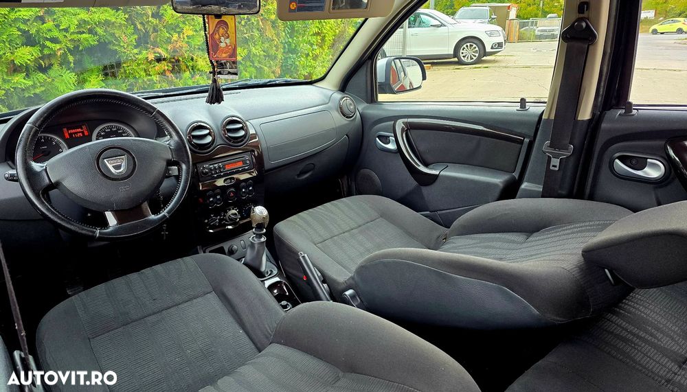Dacia Duster 1.5 dCi 4x2 Laureate - 10