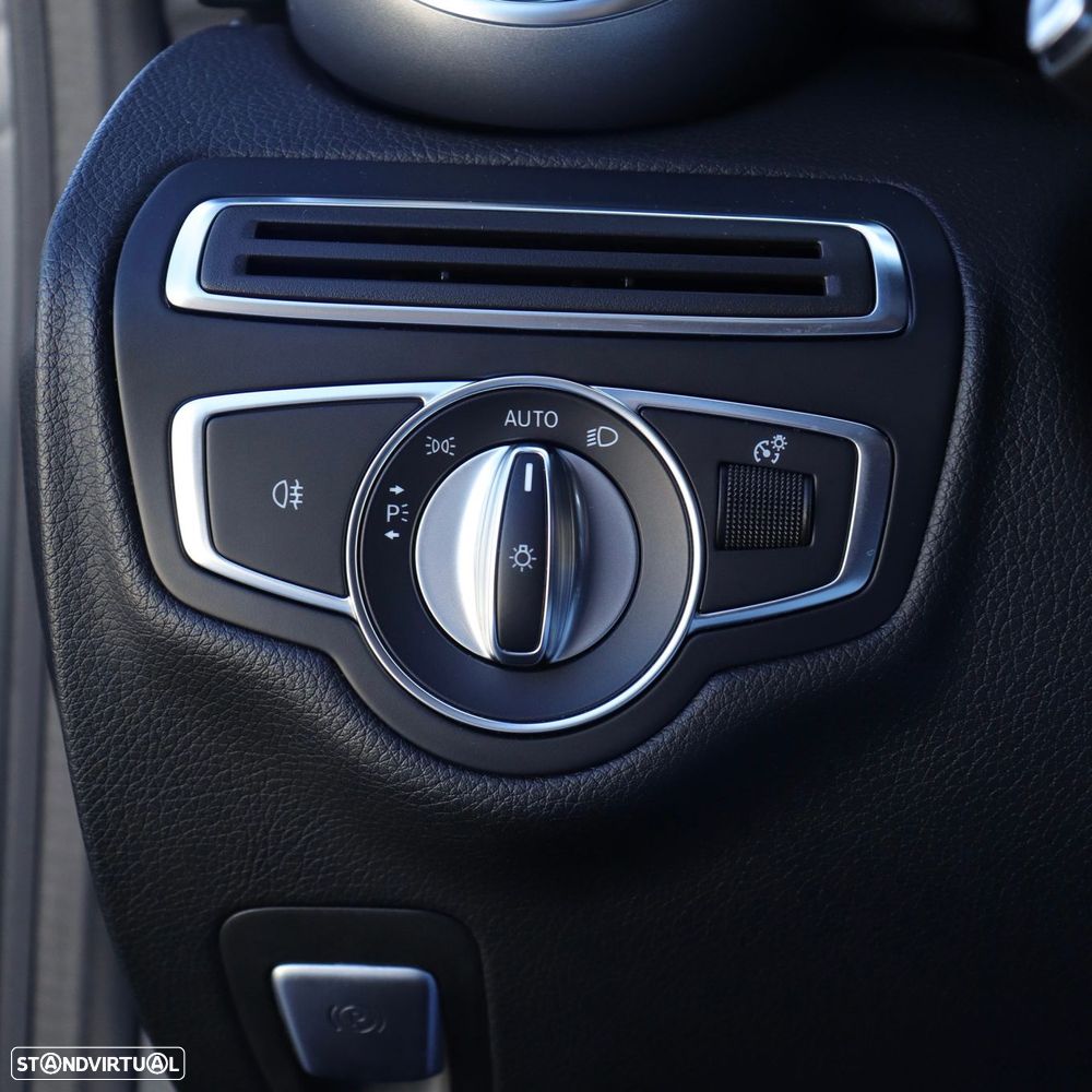 Mercedes-Benz C 220 d Cabrio 9G-Tronic AMG Line - 16