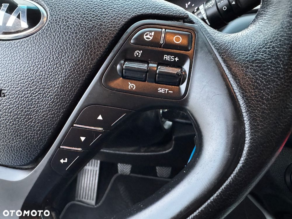 Kia Ceed SW 1.6 CRDi Vision - 17