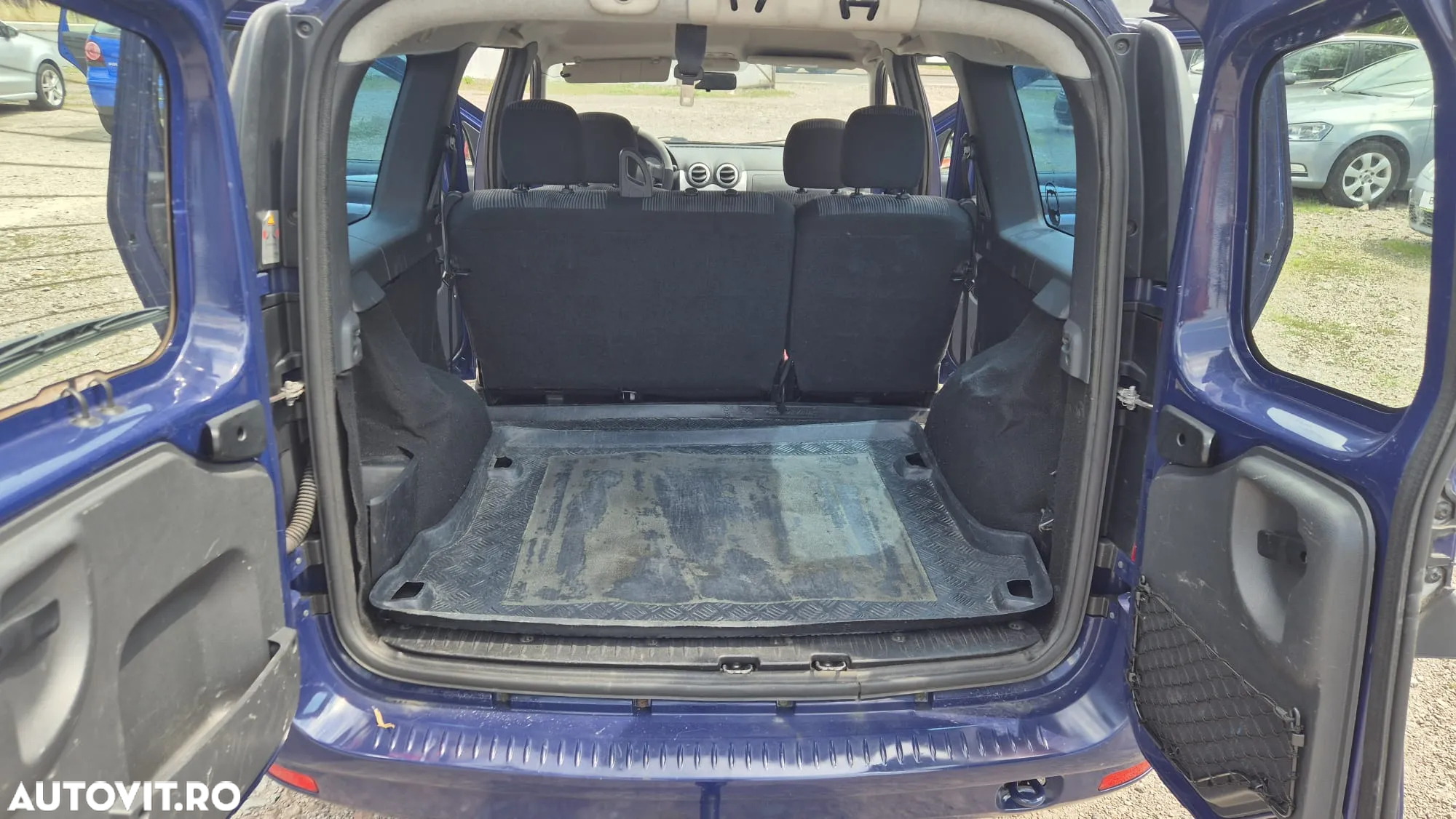 Dacia Logan MCV 1.6 16V Laureate - 11