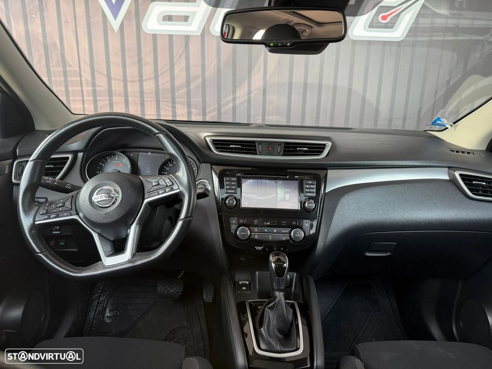 Nissan Qashqai 1.2 DIG-T N-Connecta 18 Xtronic - 16