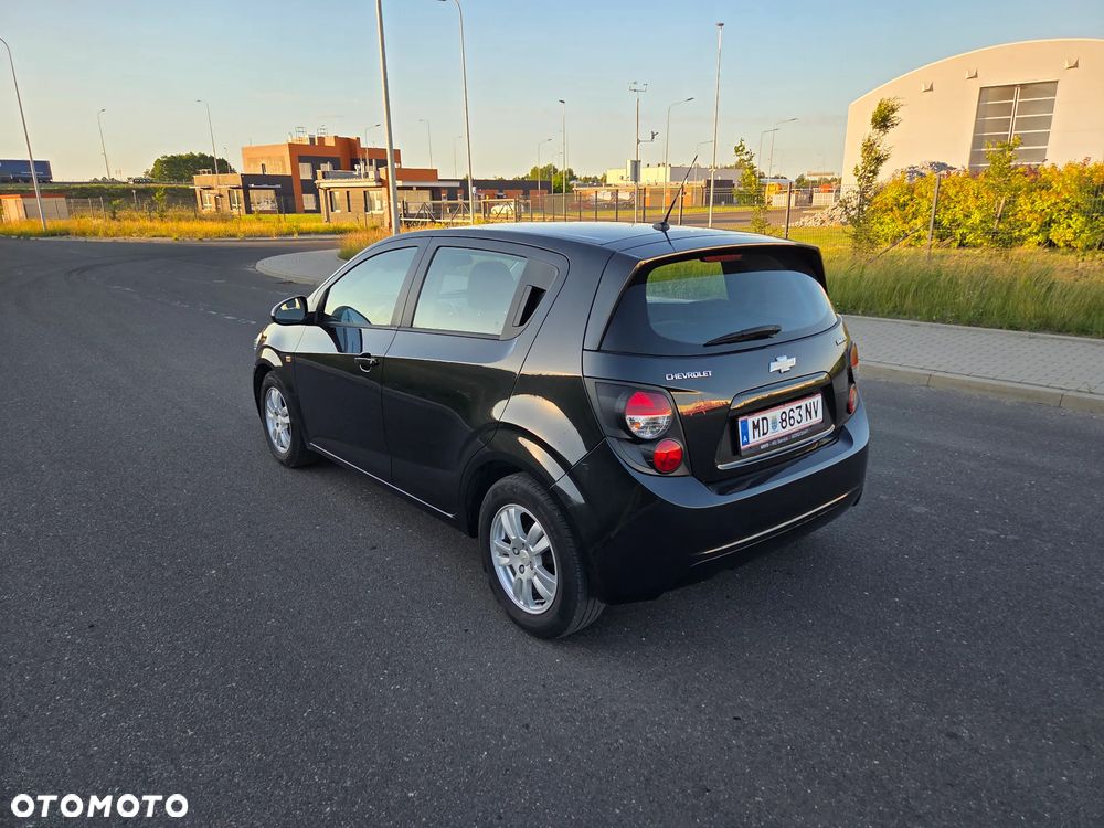 Chevrolet Aveo 1.2 LT - 6