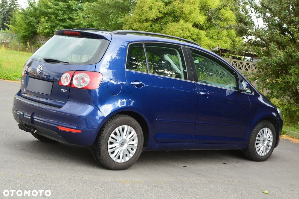 Volkswagen Golf Plus 2.0 TDI Comfortline - 18