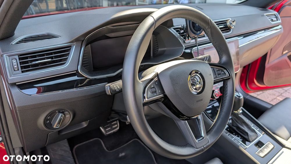 Skoda Superb 2.0 TSI 4x4 L&K DSG - 23