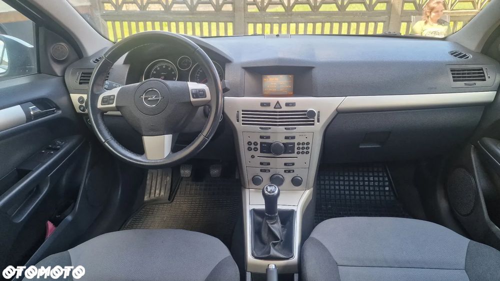 Opel Astra 1.6 Innovation - 10